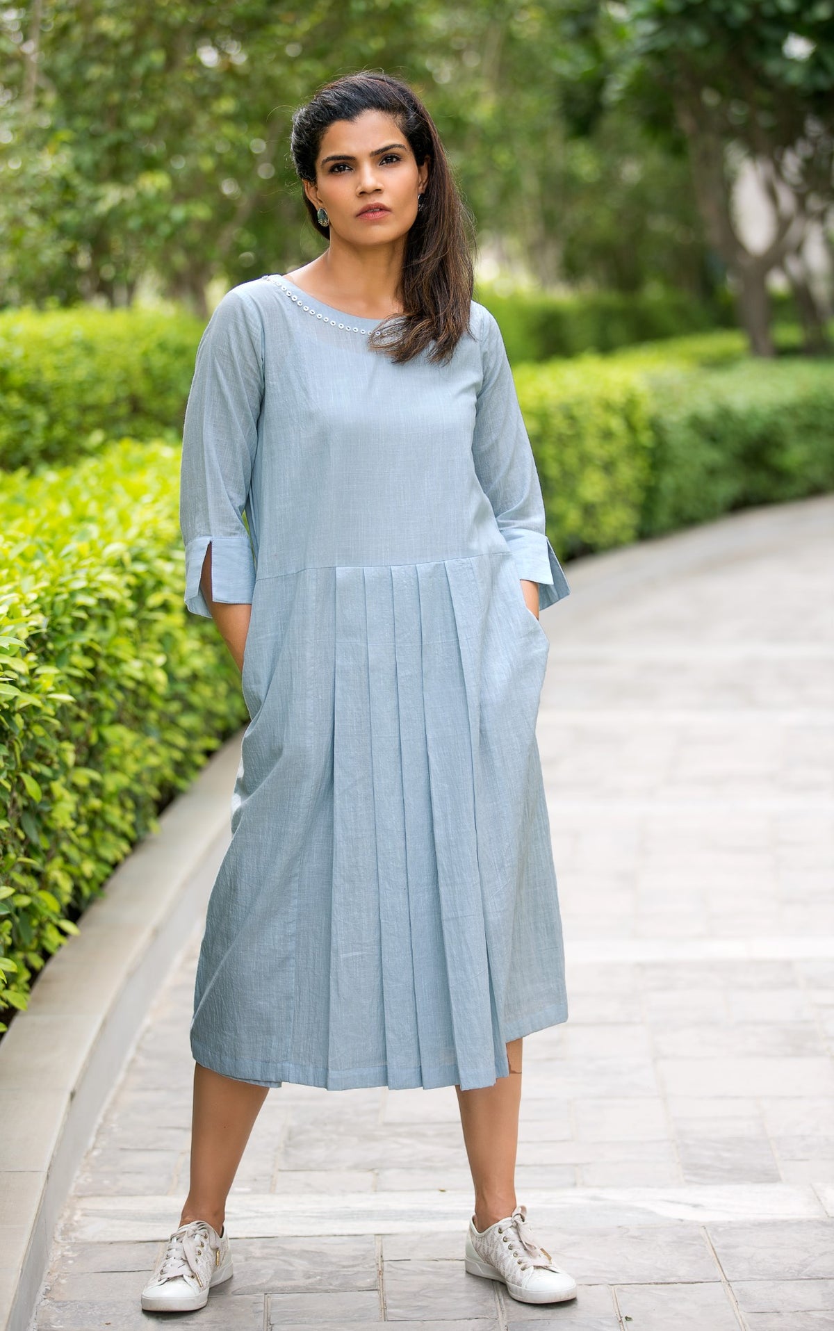 Box pleats Shift Dress
