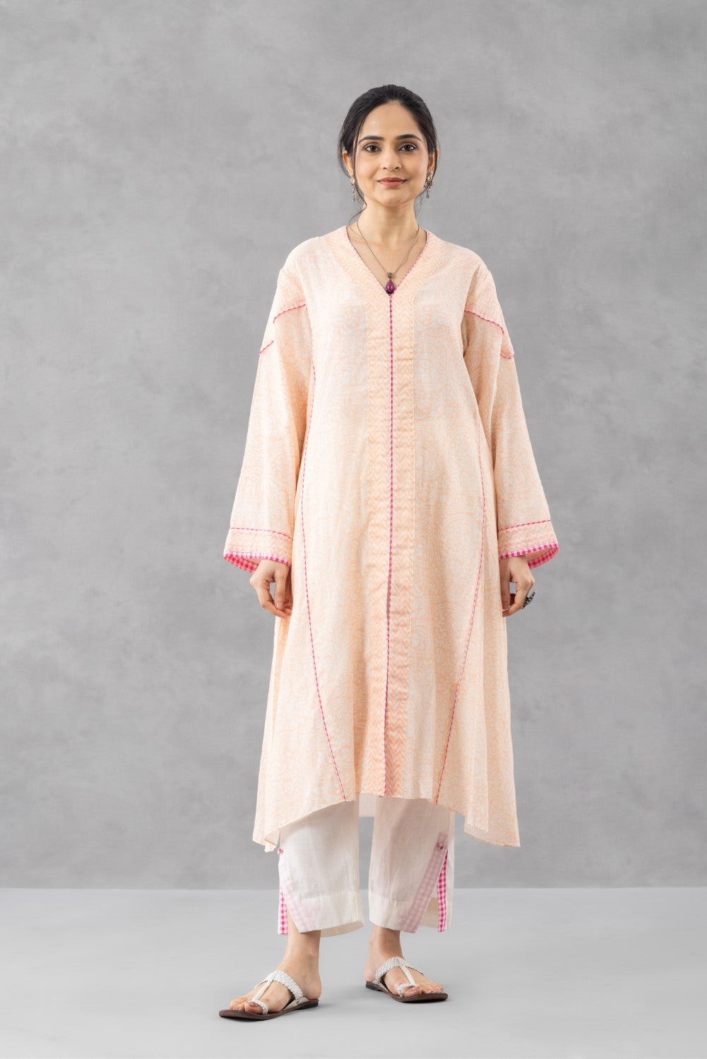 Gulnaar Baag Kurta Set